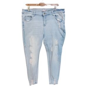 🌸Bien Bleu Light Wash Distressed Skinny Jeans Size 16